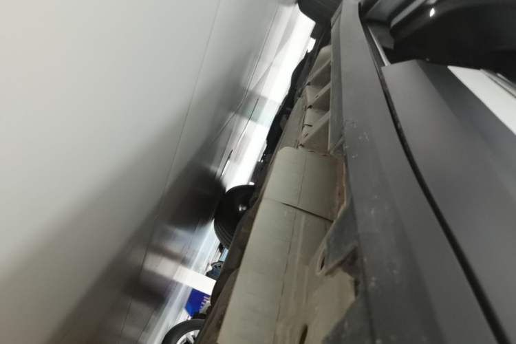 Used Cadillac XT5 2021 2.0T Two-Wheel Drive Luxury Version Chassis Rear Left