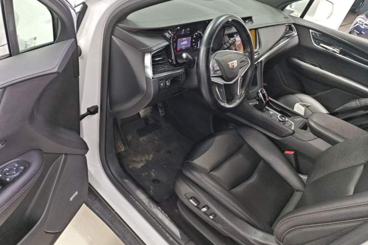 Used Cadillac XT5 2021 2.0T Two-Wheel Drive Luxury Version Driver Seat