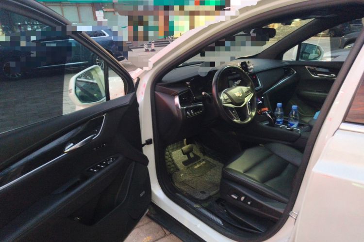 Used Cadillac XT5 2021 28T Luxury Model Driver Seat