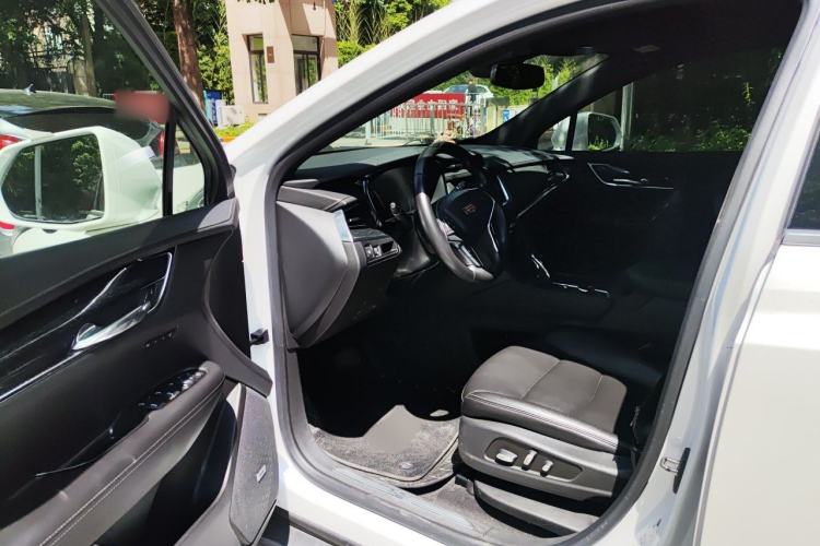Used Cadillac XT5 2021 2.0T Two-Wheel Drive Luxury Version Driver Seat