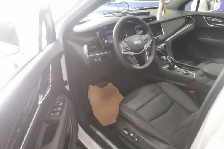Used Cadillac XT5 2021 28T Luxury Model Driver Seat