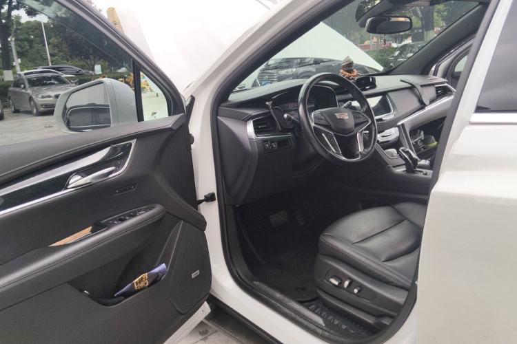Used Cadillac XT5 2021 2.0T Two-Wheel Drive Luxury Version Driver Seat