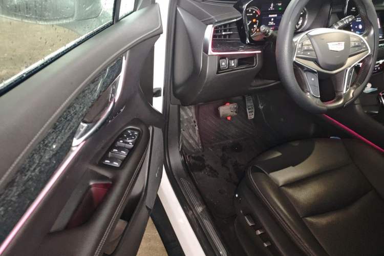 Used Cadillac XT5 2021 2.0T Two-Wheel Drive Luxury Version Driver Seat
