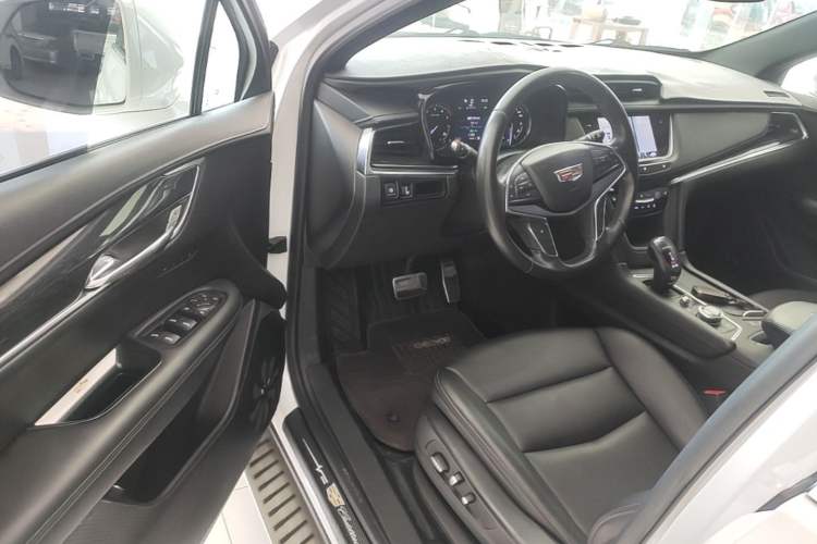 Used Cadillac XT5 2021 2.0T Four-Wheel Drive Luxury Version Driver Seat