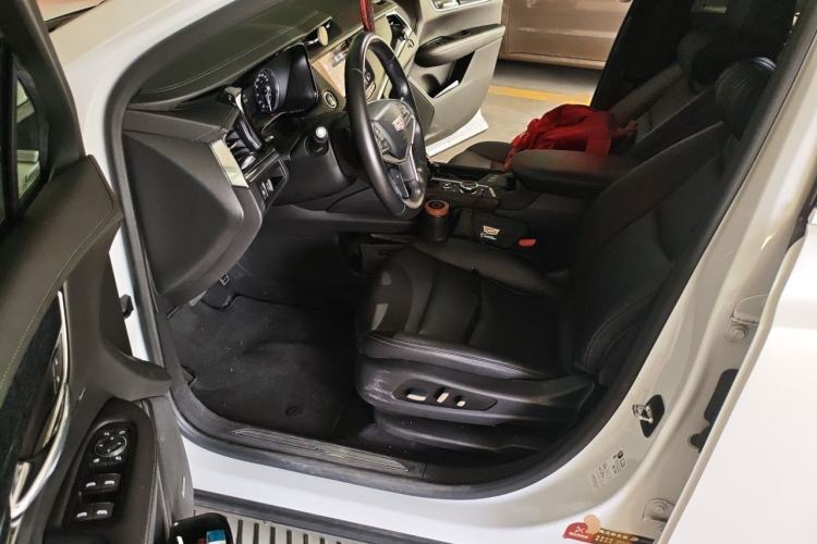 Used Cadillac XT5 2021 2.0T Two-Wheel Drive Luxury Version Driver Seat