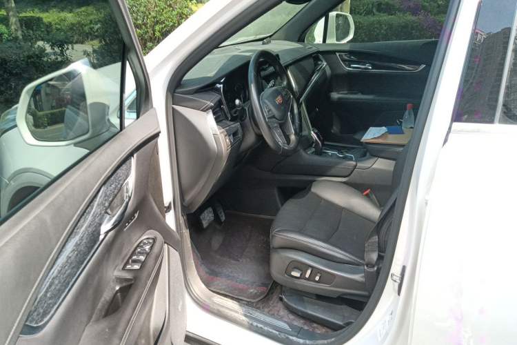 Used Cadillac XT5 2021 2.0T Four-Wheel Drive Luxury Version Driver Seat