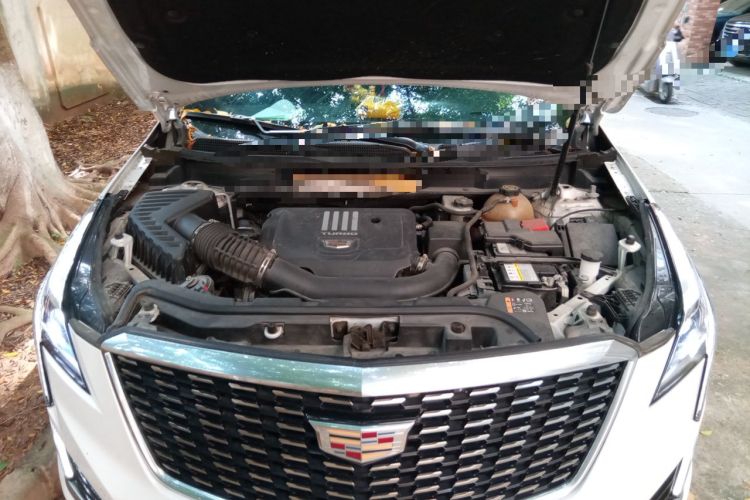 Used Cadillac XT5 2021 28T Luxury Model Engine Bay