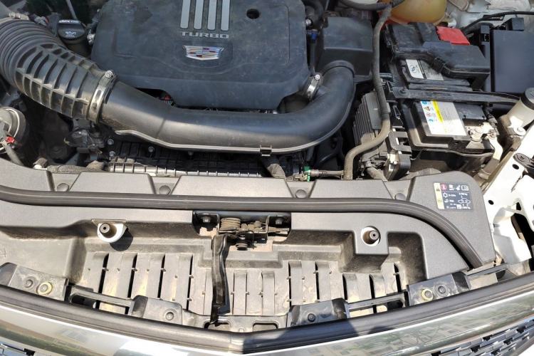 Used Cadillac XT5 2021 28T Luxury Model Engine Bay