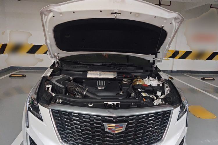 Used Cadillac XT5 2021 2.0T Two-Wheel Drive Luxury Version Engine Bay