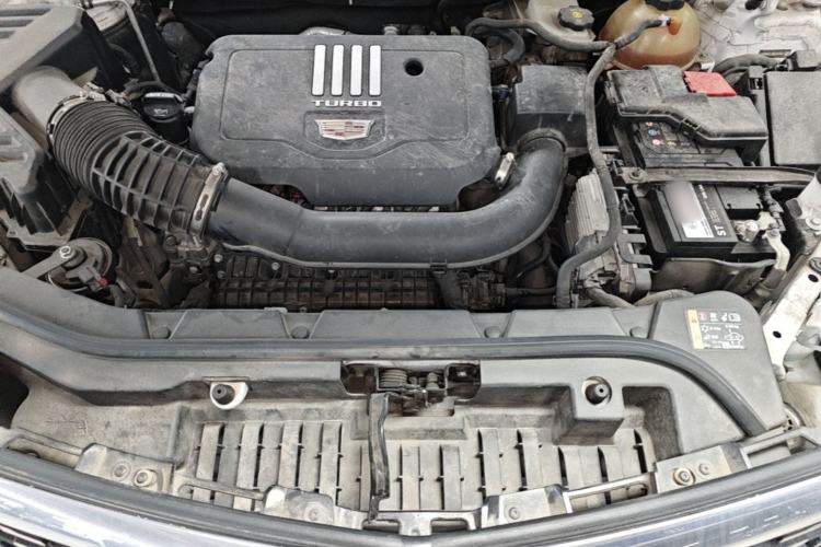 Used Cadillac XT5 2021 2.0T Two-Wheel Drive Luxury Version Engine Bay