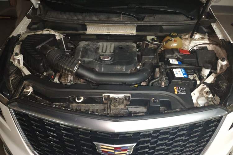 Used Cadillac XT5 2021 28T Luxury Model Engine Bay