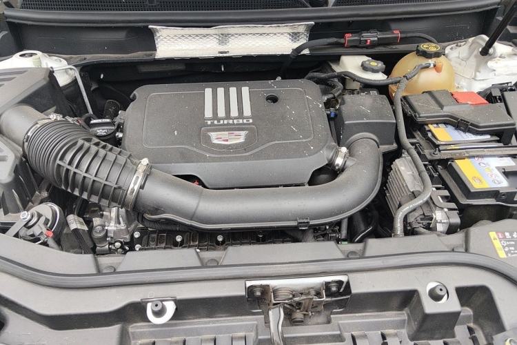 Used Cadillac XT5 2021 2.0T Two-Wheel Drive Luxury Version Engine Bay