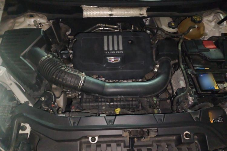 Used Cadillac XT5 2021 28T Luxury Model Engine Bay