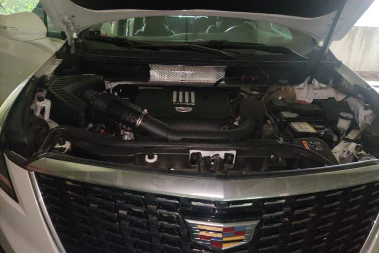 Used Cadillac XT5 2021 2.0T Two-Wheel Drive Luxury Version Engine Bay
