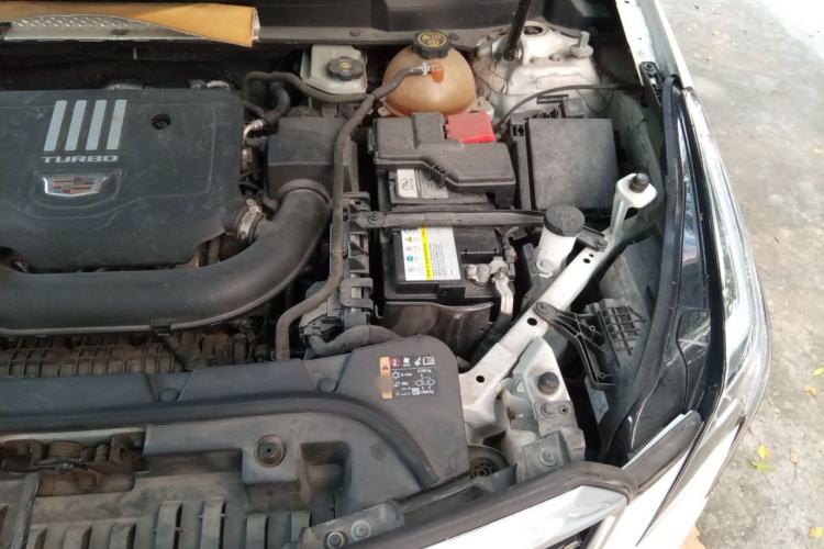 Used Cadillac XT5 2021 28T Luxury Model Engine Bay Left