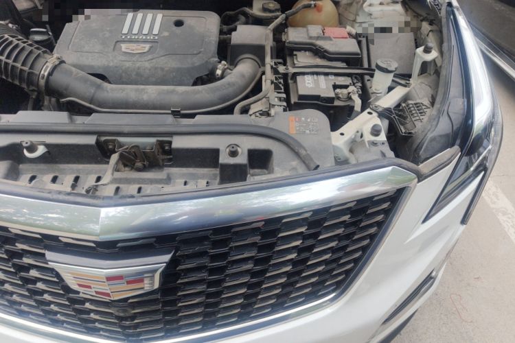 Used Cadillac XT5 2021 2.0T Two-Wheel Drive Luxury Version Engine Bay Left
