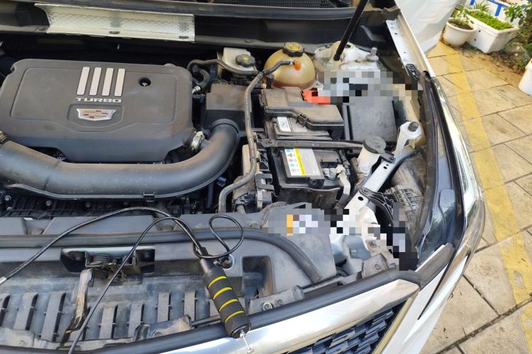 Used Cadillac XT5 2021 28T Four-Wheel Drive Luxury Version Engine Bay Left