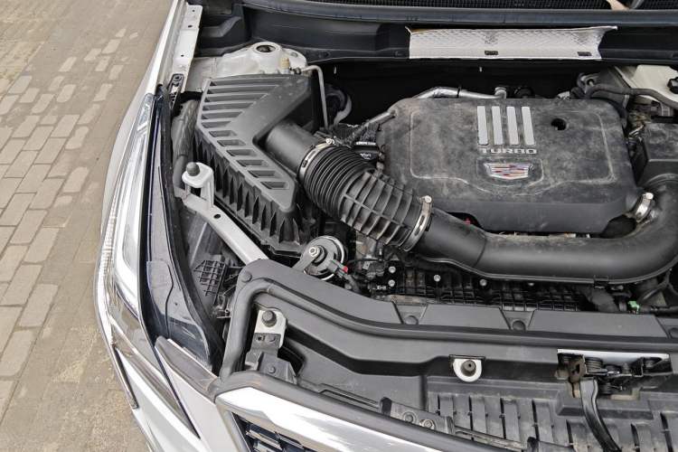 Used Cadillac XT5 2021 28T Luxury Model Engine Bay Right
