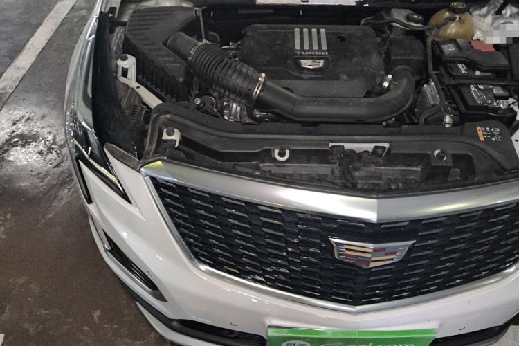 Used Cadillac XT5 2021 2.0T Two-Wheel Drive Luxury Version Engine Bay Right
