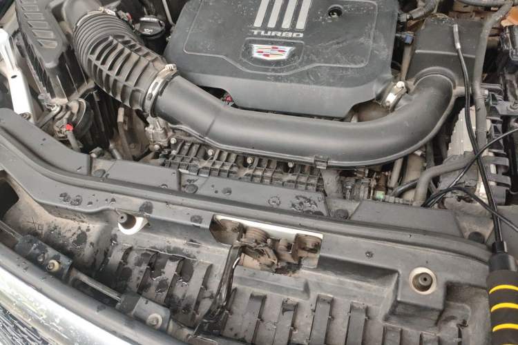 Used Cadillac XT5 2021 2.0T Two-Wheel Drive Luxury Version Engine Bay Right