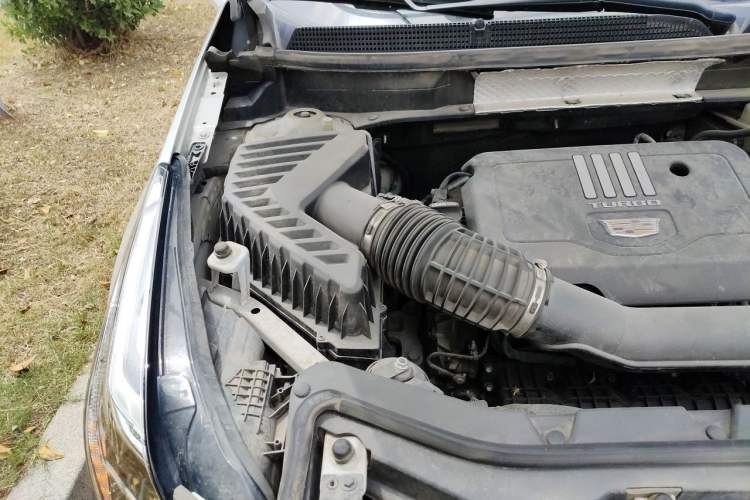 Used Cadillac XT5 2021 28T Luxury Model Engine Bay Right