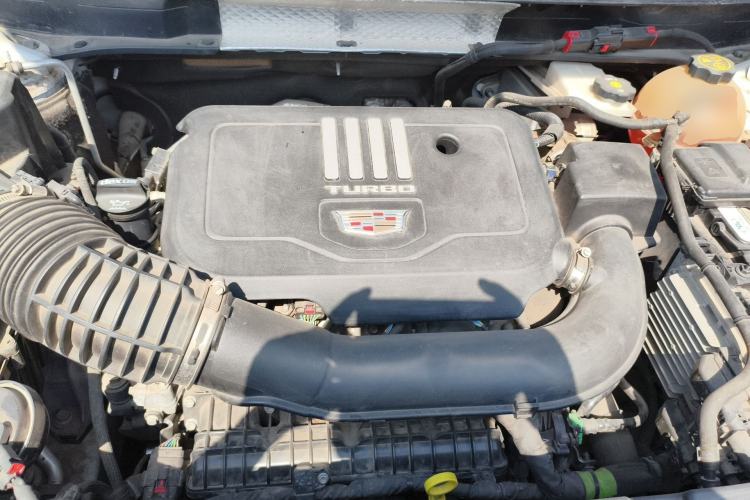 Used Cadillac XT5 2021 2.0T Four-Wheel Drive Luxury Version Engine Bay