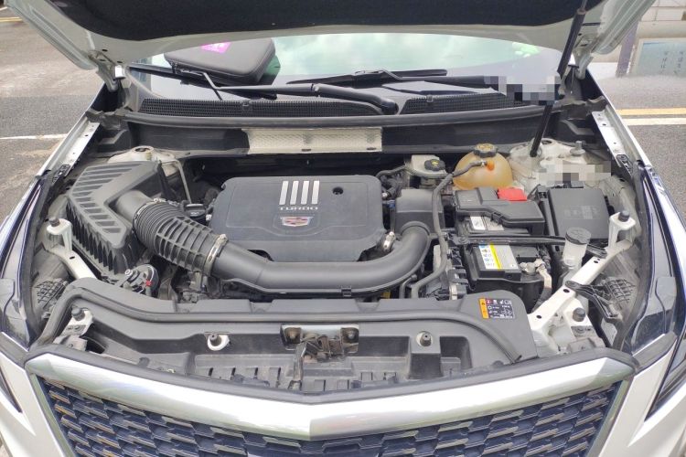 Used Cadillac XT5 2021 28T Luxury Model Engine Bay