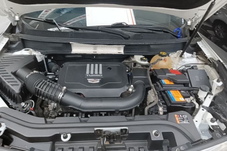Used Cadillac XT5 2021 28T Luxury Model Engine Bay