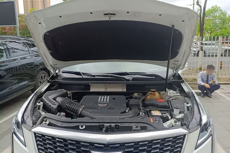 Used Cadillac XT5 2021 28T Luxury Model Engine Bay
