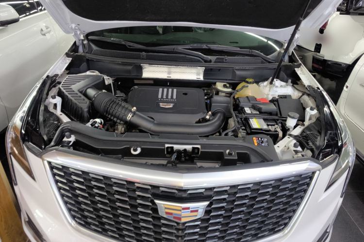 Used Cadillac XT5 2021 28T Luxury Model Engine Bay