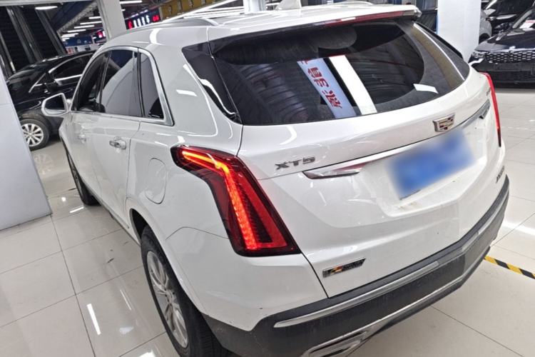 Used Cadillac XT5 2021 2.0T Two-Wheel Drive Luxury Version Exterior 2