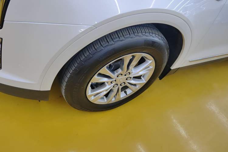 Used Cadillac XT5 2021 2.0T Two-Wheel Drive Luxury Version Exterior 3