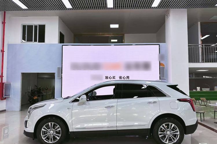 Used Cadillac XT5 2021 28T Luxury Model Exterior 3