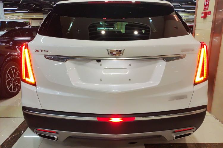 Used Cadillac XT5 2021 2.0T Two-Wheel Drive Luxury Version Exterior 4