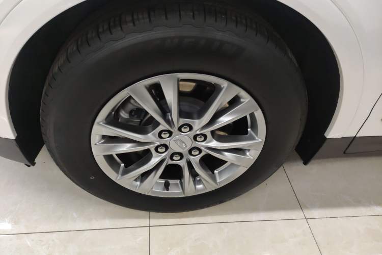 Used Cadillac XT5 2021 2.0T Two-Wheel Drive Luxury Version Exterior 4