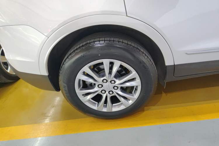 Used Cadillac XT5 2021 2.0T Two-Wheel Drive Luxury Version Exterior 4