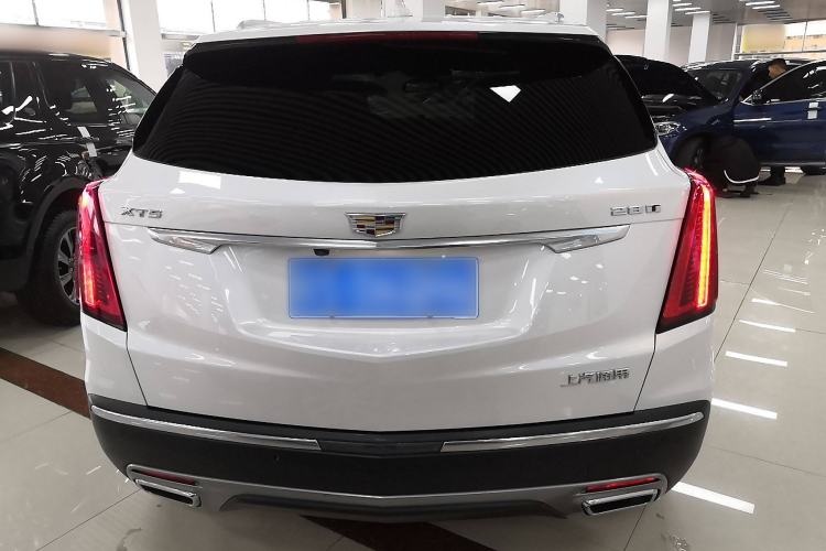 Used Cadillac XT5 2021 28T Luxury Model Exterior 4