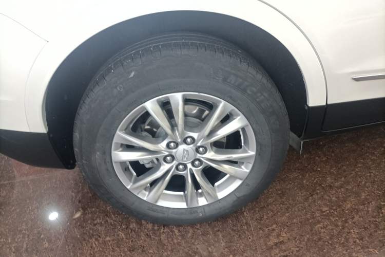 Used Cadillac XT5 2021 2.0T Two-Wheel Drive Luxury Version Exterior 5