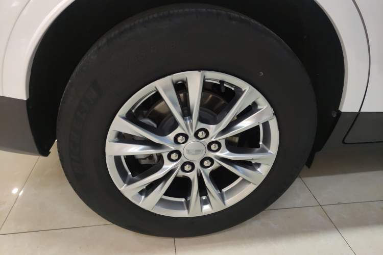 Used Cadillac XT5 2021 2.0T Two-Wheel Drive Luxury Version Exterior 5