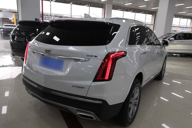 Used Cadillac XT5 2021 28T Luxury Model Exterior 5