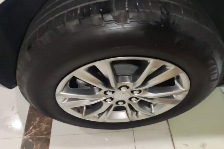 Used Cadillac XT5 2021 2.0T Two-Wheel Drive Luxury Version Exterior 8