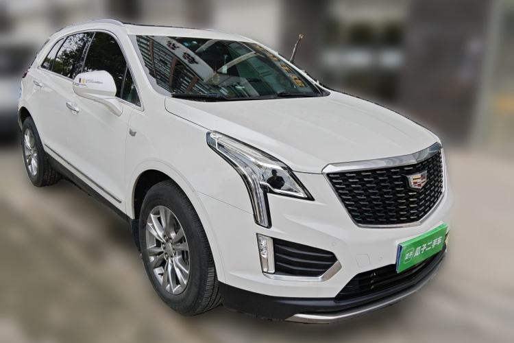 Used Cadillac XT5 2021 28T Luxury Model Front Right 45 Deg