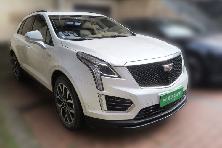 Used Cadillac XT5 2021 2.0T Four-Wheel-Drive Platinum Edition Front Right 45 Deg