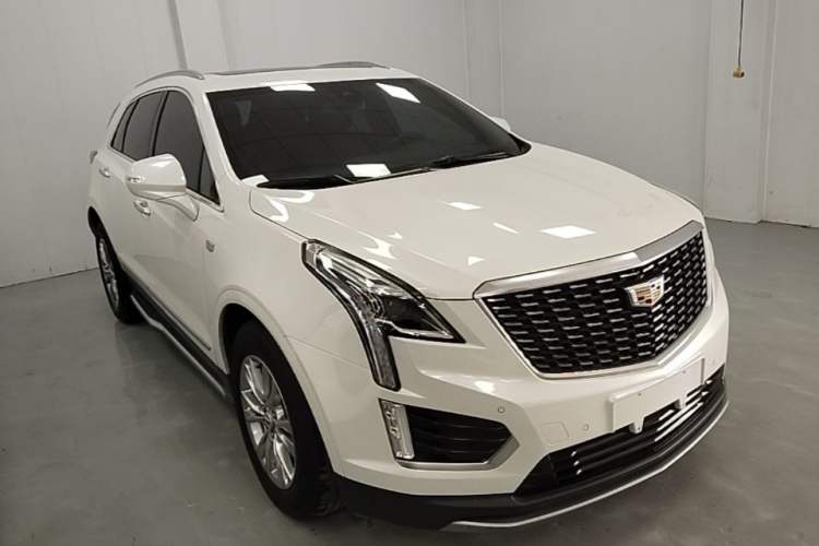 Used Cadillac XT5 2021 2.0T Two-Wheel Drive Luxury Version Front Right 45 Deg