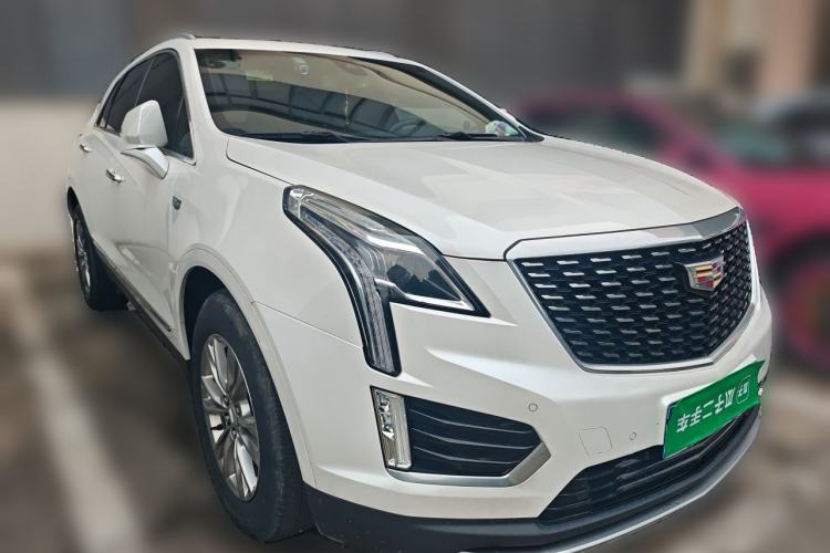 Used Cadillac XT5 2021 28T Luxury Model Front Right 45 Deg