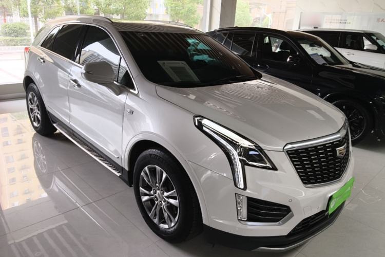 Used Cadillac XT5 2021 28T Luxury Model Front Right 45 Deg