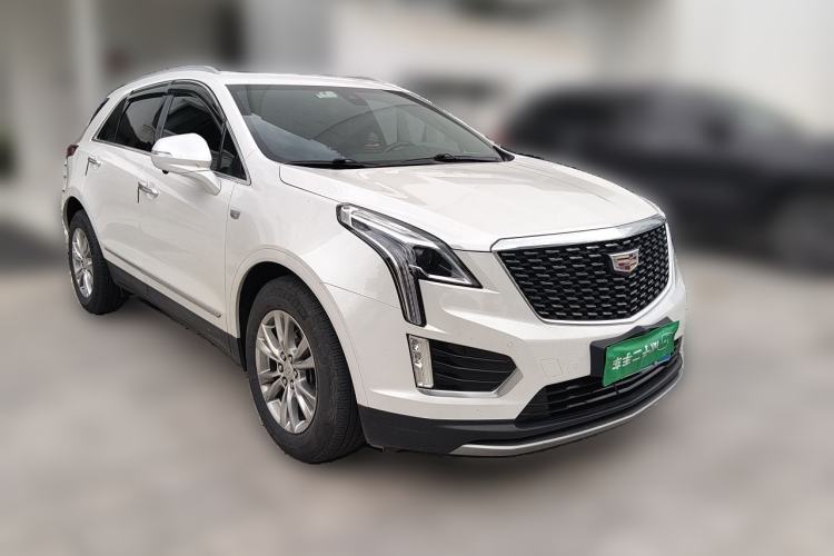 Used Cadillac XT5 2021 2.0T Two-Wheel Drive Luxury Version Front Right 45 Deg