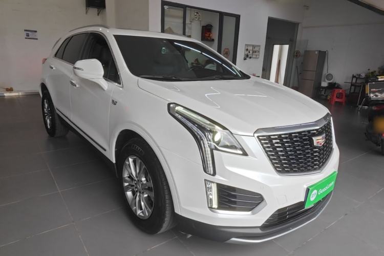 Used Cadillac XT5 2021 28T Luxury Model Front Right 45 Deg
