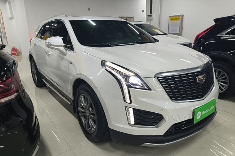 Used Cadillac XT5 2021 28T Luxury Model Front Right 45 Deg