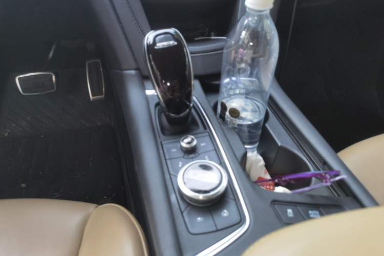 Used Cadillac XT5 2021 2.0T Four-Wheel-Drive Platinum Edition Gear Lever